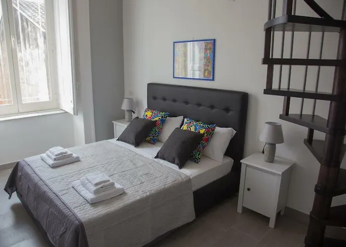 Vesuvius Luxury SuitesHotel Napoli